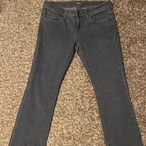 Black Low-Rise Kenneth Cole Reaction Jeans